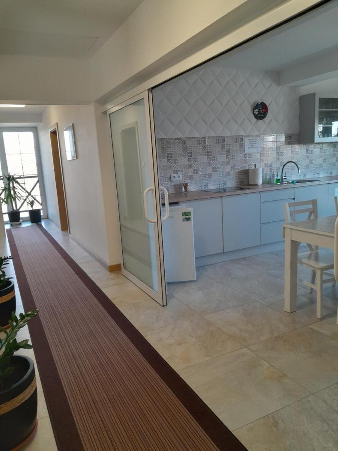 Dworek Akacja Uslugi Hotelarskie ヤノビエツ エクステリア 写真